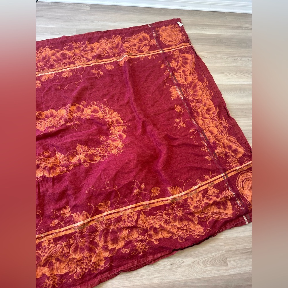 Williams Sonoma 70” by 108” Thanksgiving Linen Tablecloth - Picture 9 of 15